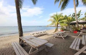 Outdoor dining - Ocean bay 1 Nice studio walking distance to the beach (Schœlcher)