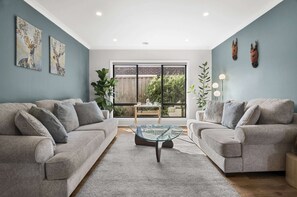 Apartment | Living area - Garden Retreat 4-bed House in Tarneit (Melbourne)