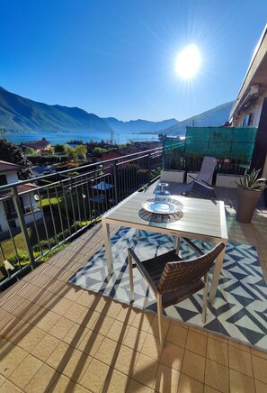 Outdoor dining - Apartment "La Terrazza" Paratico (Paratico)