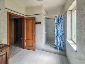 Villa, Garden View | Bathroom - Casa Di Donato - Intera Villa con 8 posti letto (Ceppaloni)