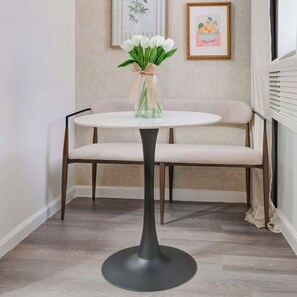 Interior - Stylish Center City Studio | By Rafa Properties (Philadelphia)