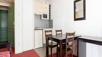 Apartment | Tempat makan