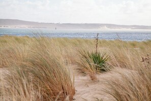 Beach - Your ocean dinghy. (Le Porge)