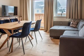 Superior Apartment, Balcony, Mountain View | Living area - Bergzeit Appartements (Bad Gastein)