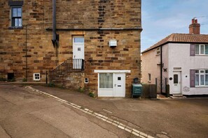 Exterior detail - Host & Stay | The Apartment, Mulgrave House (Hinderwell)