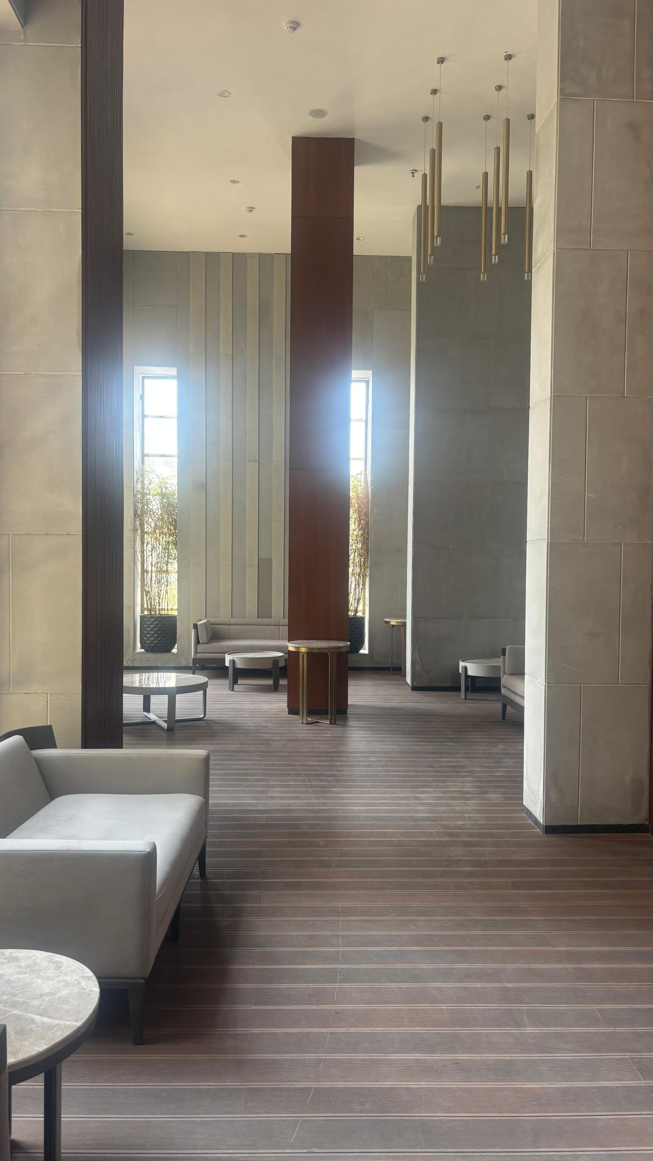 Cozy 2-bedroom Apartment With Ac In Serene Noida - ノイダ