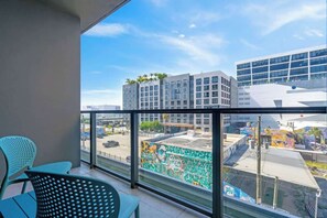 Property grounds - NoMad Wynwood Open 1 BR, Balcony and Rooftop Pool (Miami)