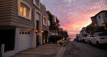Luxury Manhattan Beach House - Private Rooftop - Steps from Beach - World Cup