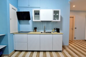 Private kitchen - Vrbo Property (Genova)