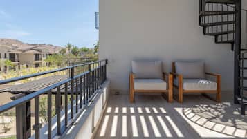 Deluxe Penthouse, 3 Bedrooms | Terrace/patio