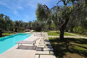 Pool - 'Pilone Del Monaco 9' Apartment with Pool, Sun Deck, and Outdoor Garden (Macchia di Mauro-Pilone)