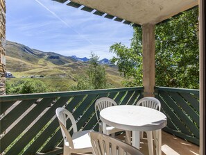 Balcony - Spacious 2-bedroom 6-guest Apartment (Germ)