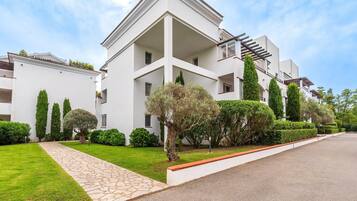Apartment | Exterior