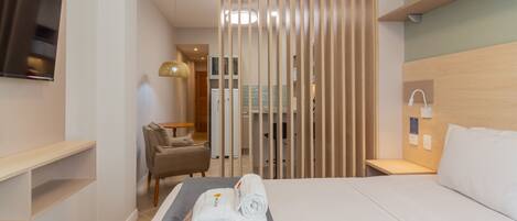 Iron/ironing board, WiFi (free), bed sheets