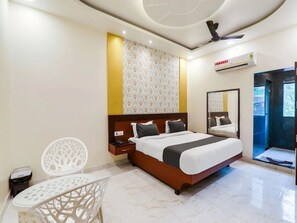 Family Room, City View - Hotel Dev International (Lucknow)
