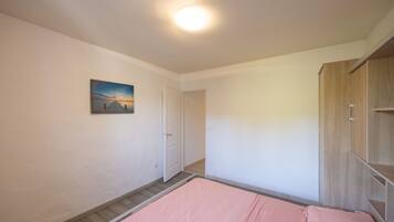 2 dormitorios y ropa de cama