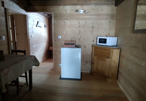 Bed and Breakfast 'Chambre D'hôte Dans Chalet D'Alpage' with Mountain View, Private Terrace and Private Garden