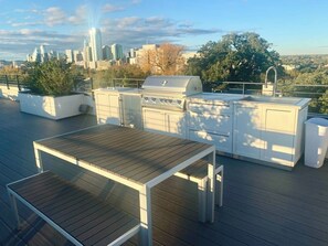 Property grounds - Downtown Modern With A View (Austin)
