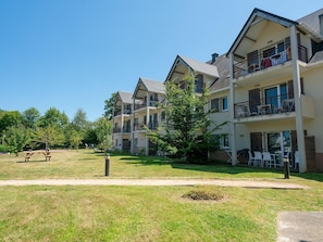 Apartment | Garden - 2BR Normandy Stay for 6 (Parentis-en-Born)
