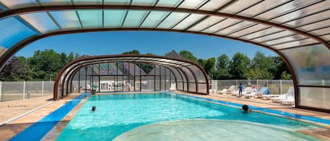 Apartment | Pool | Outdoor pool, a heated pool