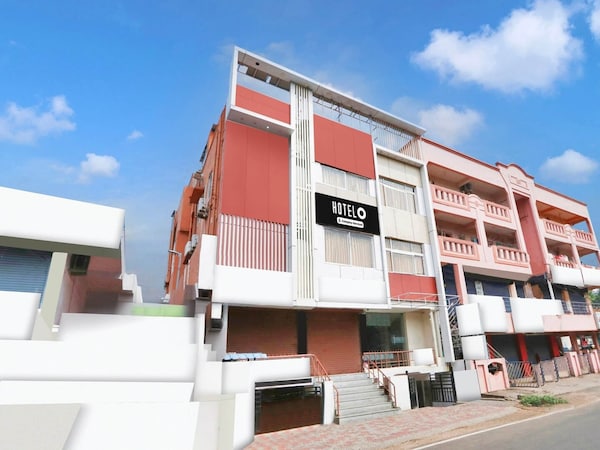 Deluxe Lotus Park Hotel - Visakhapatnam