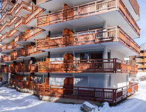 Apartment | Exterior - Studio in Les Deux Alpes With Balcony (Les Deux Alpes)