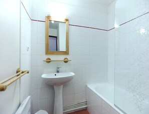 Apartment | Bathroom - Studio in Les Deux Alpes With Balcony (Les Deux Alpes)