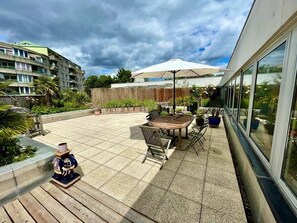 Outdoor dining - Loft at the gateway to Paris (Bagnolet)