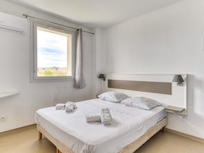 House | 2 bedrooms, bed sheets - Saint Cyprien Quiet Residence for 6 (Saint-Cyprien)