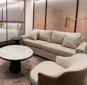 Junior Studio Suite, City View | Interior - The Glenhill Hotel (Toronto)