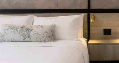 The Glenhill Hotel