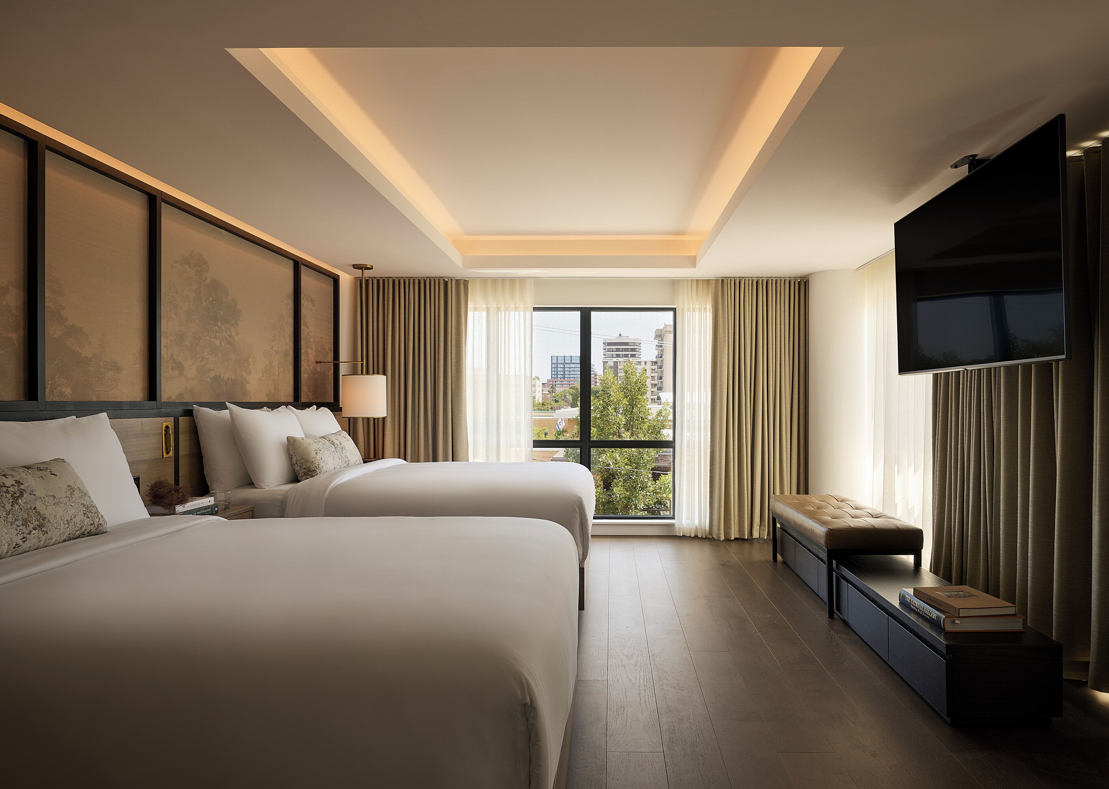 Executive Suite, City View | Egyptian cotton sheets, premium bedding, desk, laptop workspace
