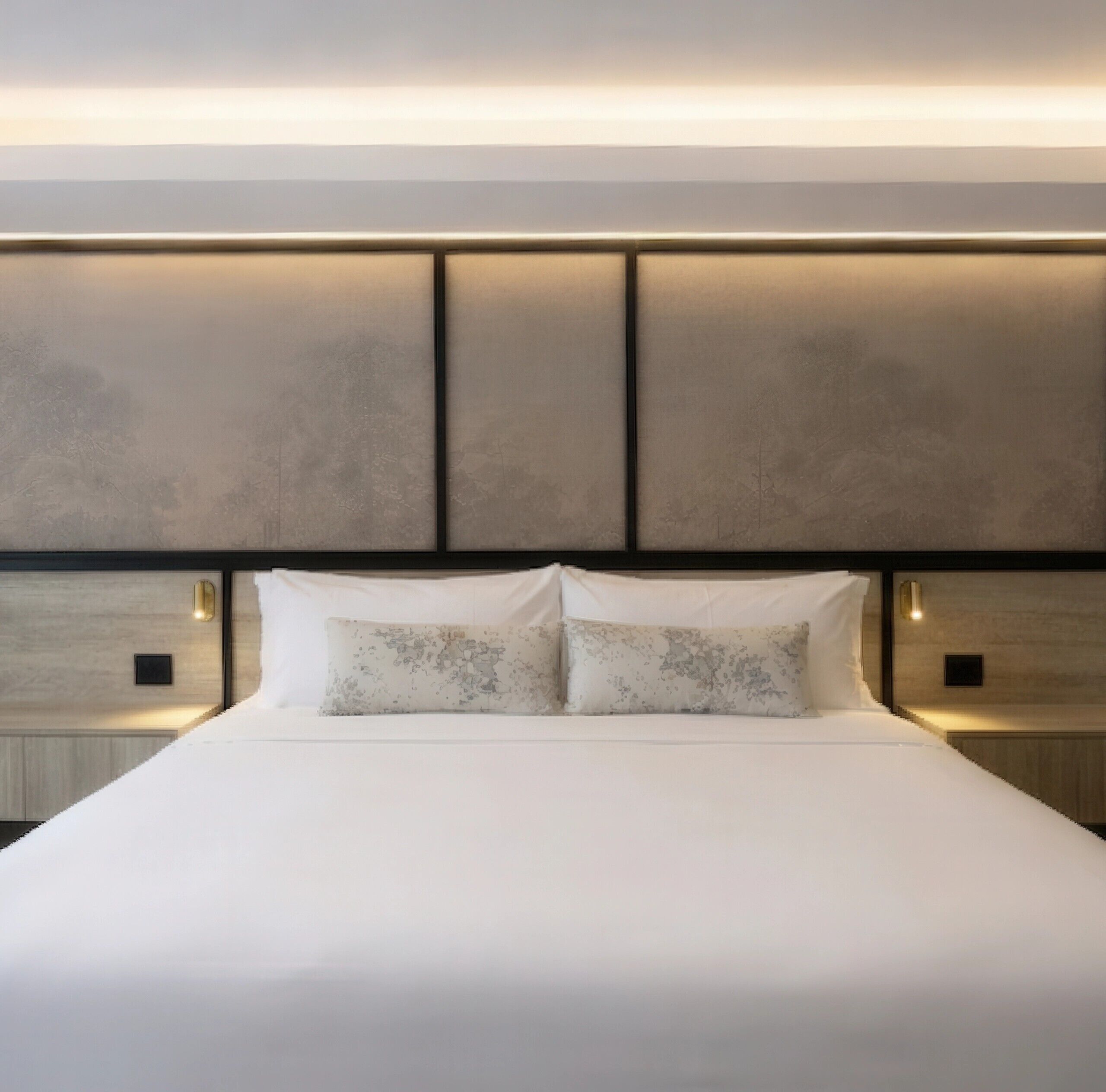 Superior Suite, City View | Desk, laptop workspace, soundproofing, iron/ironing board