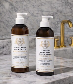 Hair dryer, towels, soap, shampoo - The Glenhill Hotel (Toronto)