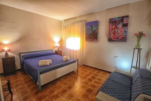 3 Schlafzimmer, Bügeleisen/Bügelbrett, WLAN, Bettwäsche