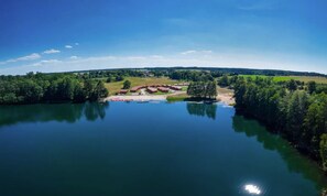 Exterior - Single-story Holiday Homes Right by the Lake (Czlopa)