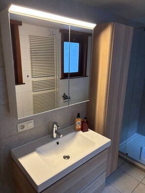 Hair dryer - Charming 2BR Home in the Heart of Bruges Center (Bruges)