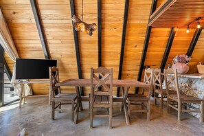 Luxury Cabin | Dining - Rancho La Trinidad Horseback Riding (El Zancudo)