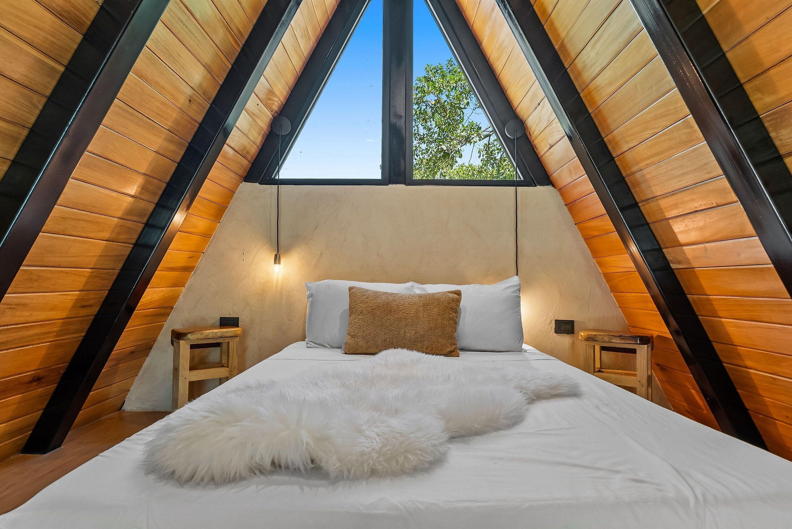 Chalet | Individually decorated, individually furnished, desk, laptop workspace