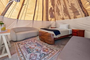 Chalet | Interior