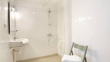 Apartment | Bathroom