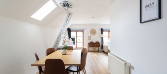 Coyhomes Steyr Riverside