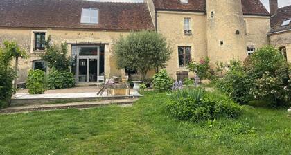 Manoir de la barre Duplex 1777 plein sud
Double suite parentale face au jardin.