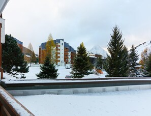 Apartment | Balcony - Studio With Direct Access to Slopes (Les Deux Alpes)