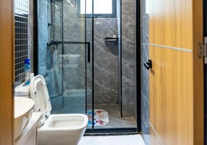 Luxury Apartment, City View | Bathroom - Havenly stays (Nairobi)