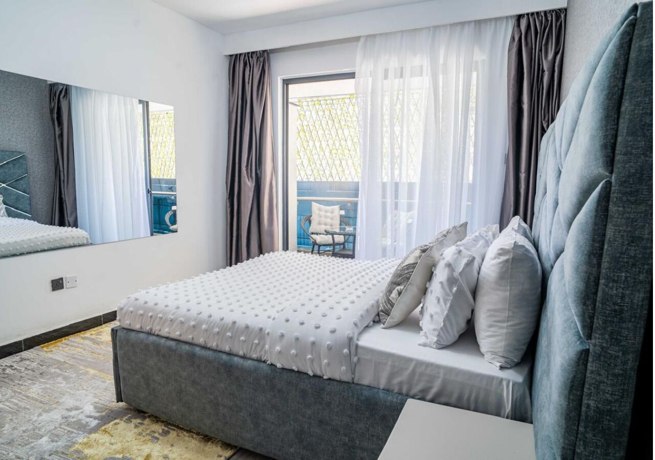 Appartamento Luxury, vista città | Tende oscuranti, insonorizzazione, ferro/asse da stiro, Wi-Fi gratuito