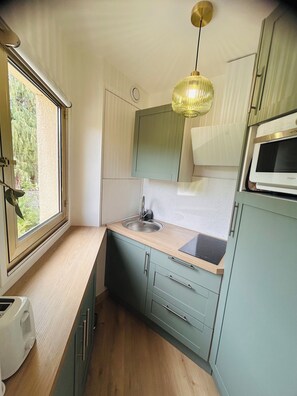 Private kitchen - Vrbo Property (Vallauris)