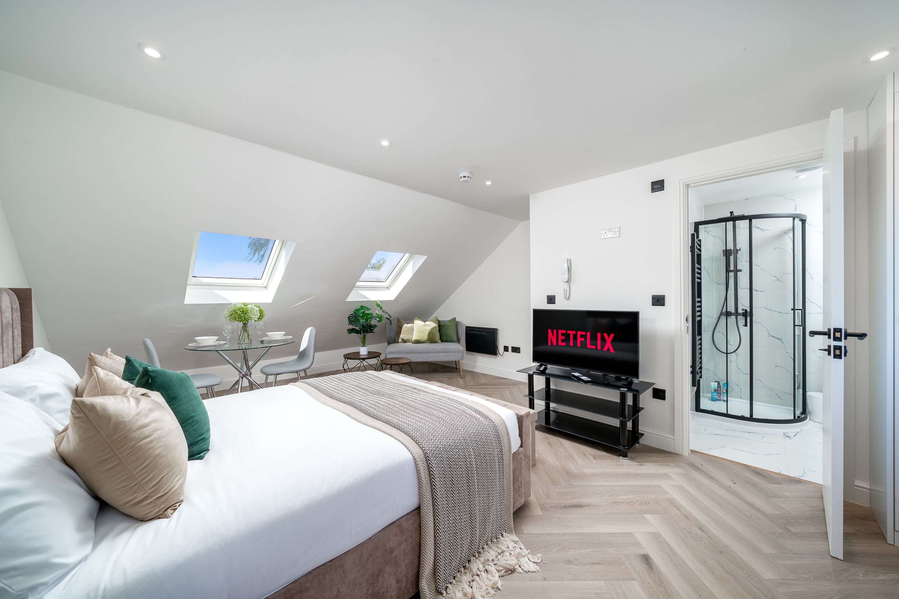 1 bedroom, desk, iron/ironing board, free WiFi