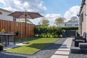 Outdoor dining - Vrbo Property (Voorthuizen)