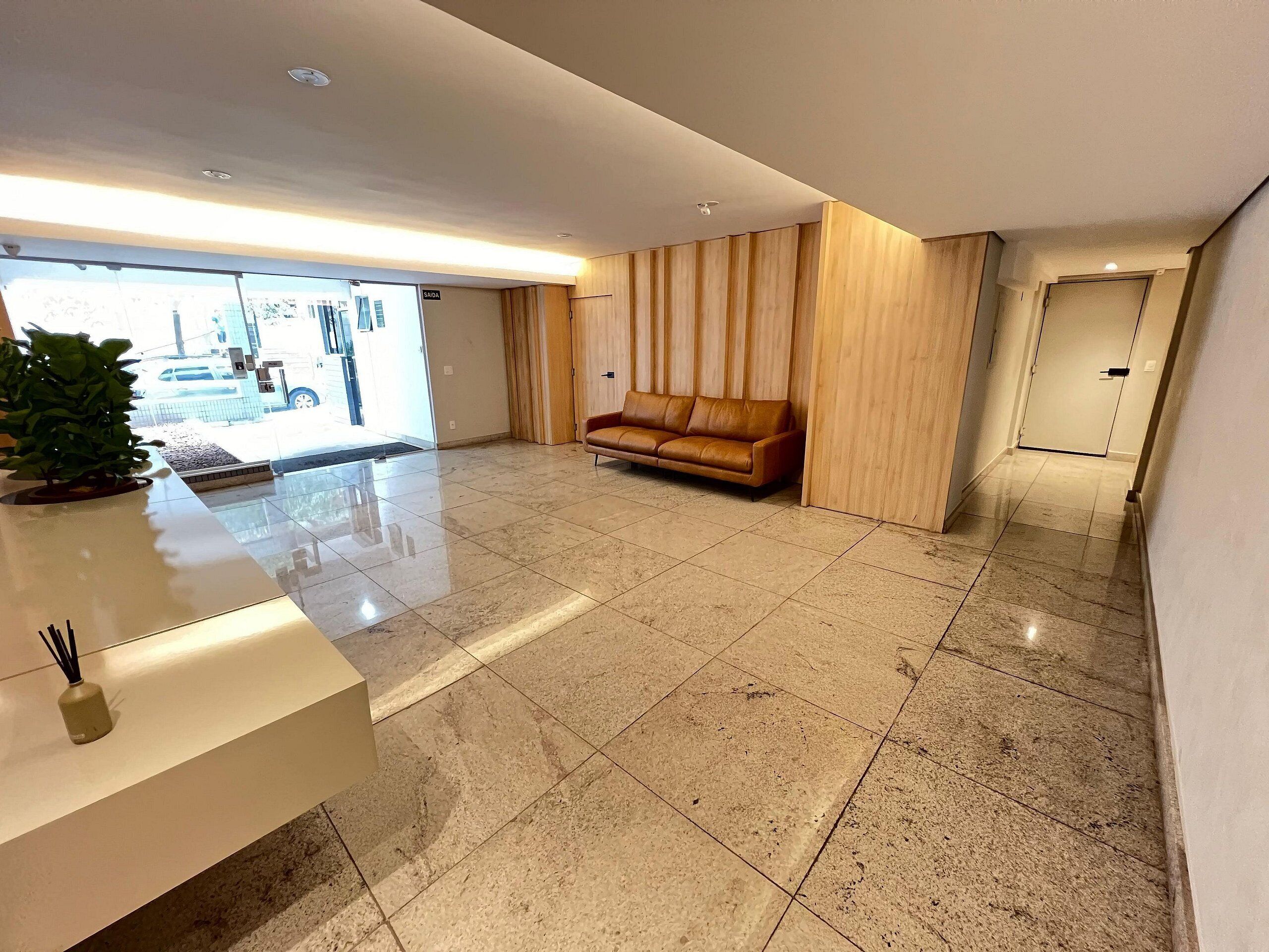 Apartment | Lobby